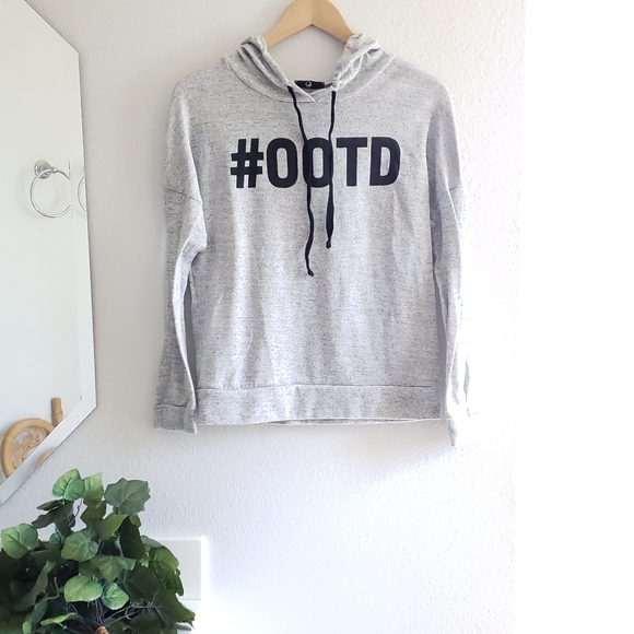 Q USA Tops - Q USA Gray Hashtag Hoodie Sweatshirt Size Medium